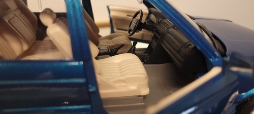 Bburago VIP Collection 1:24 1998 Range Rover MIB - Picture 6 of 10