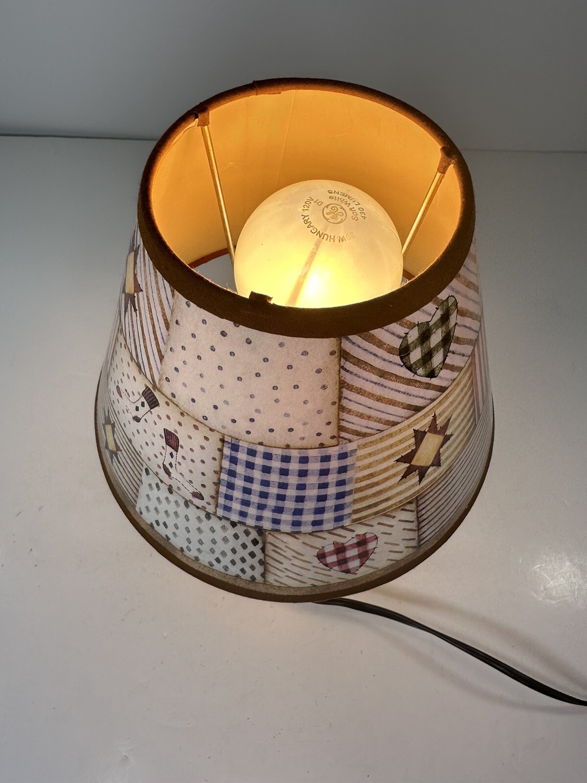 VTG Sewing Machine Table Lamp Patchwork Shade By Collection Etc 14