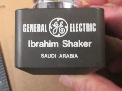 vtg  Varaflame? Ronson Table Lighter ENGLAND Saudi Arabia GE advertising