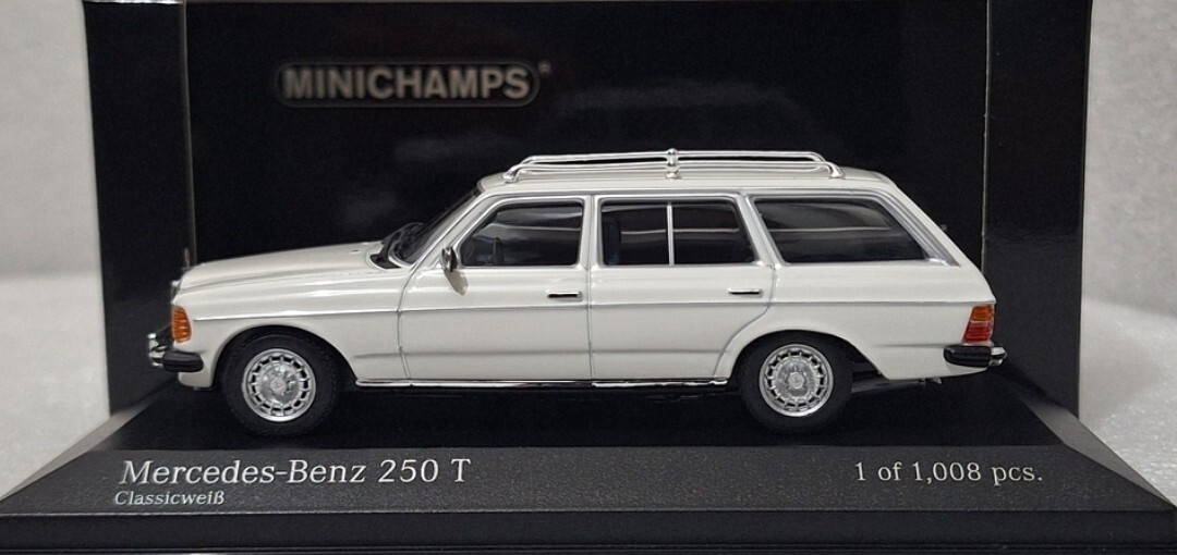Mercedes-Benz 250 T (S123) 1978 White 1:43 Minichamps 430032270