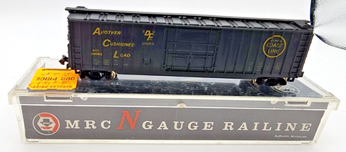 MRC N Scale No.7045 Atlantic Coast Line 50' Plug Door Boxcar. - Picture 3 of 6