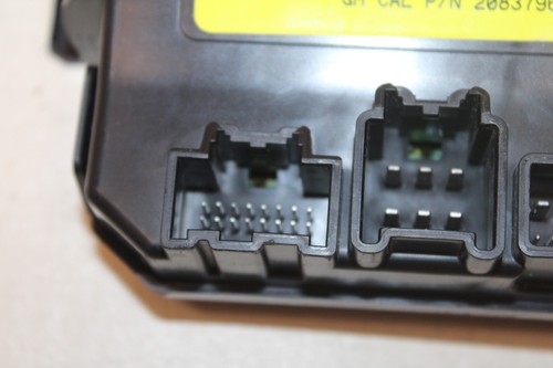 10-15 CADILLAC SRX POWER LIFT GATE CONTROL MODULE 20873272 - Picture 3 of 5