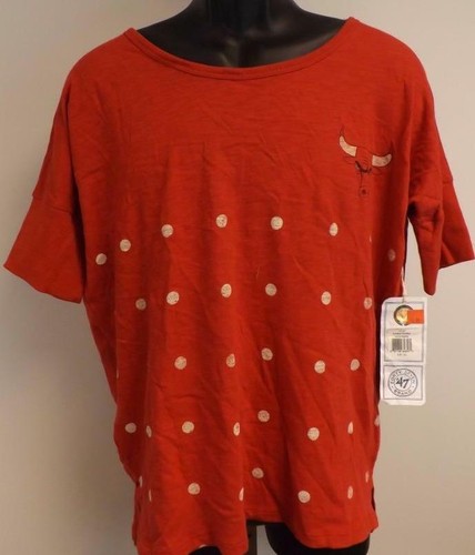 Nueva camisa suelta de ajuste de marca 47' de los Chicago Bulls para mujer tallas S-M-L-XL precio de venta sugerido por el fabricante 45 USD - Imagen 2 de 5