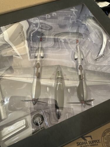 P-38 Lightning, Air Force scala 1, 1/48a - Foto 3 di 11
