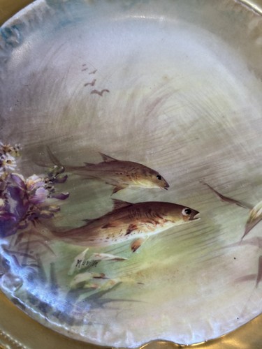 AntiqueLRL LIMOGES Artist Signed MUVELLE Hand Painted Gold Rim Fish 9 1/2" Plate - Picture 5 of 11