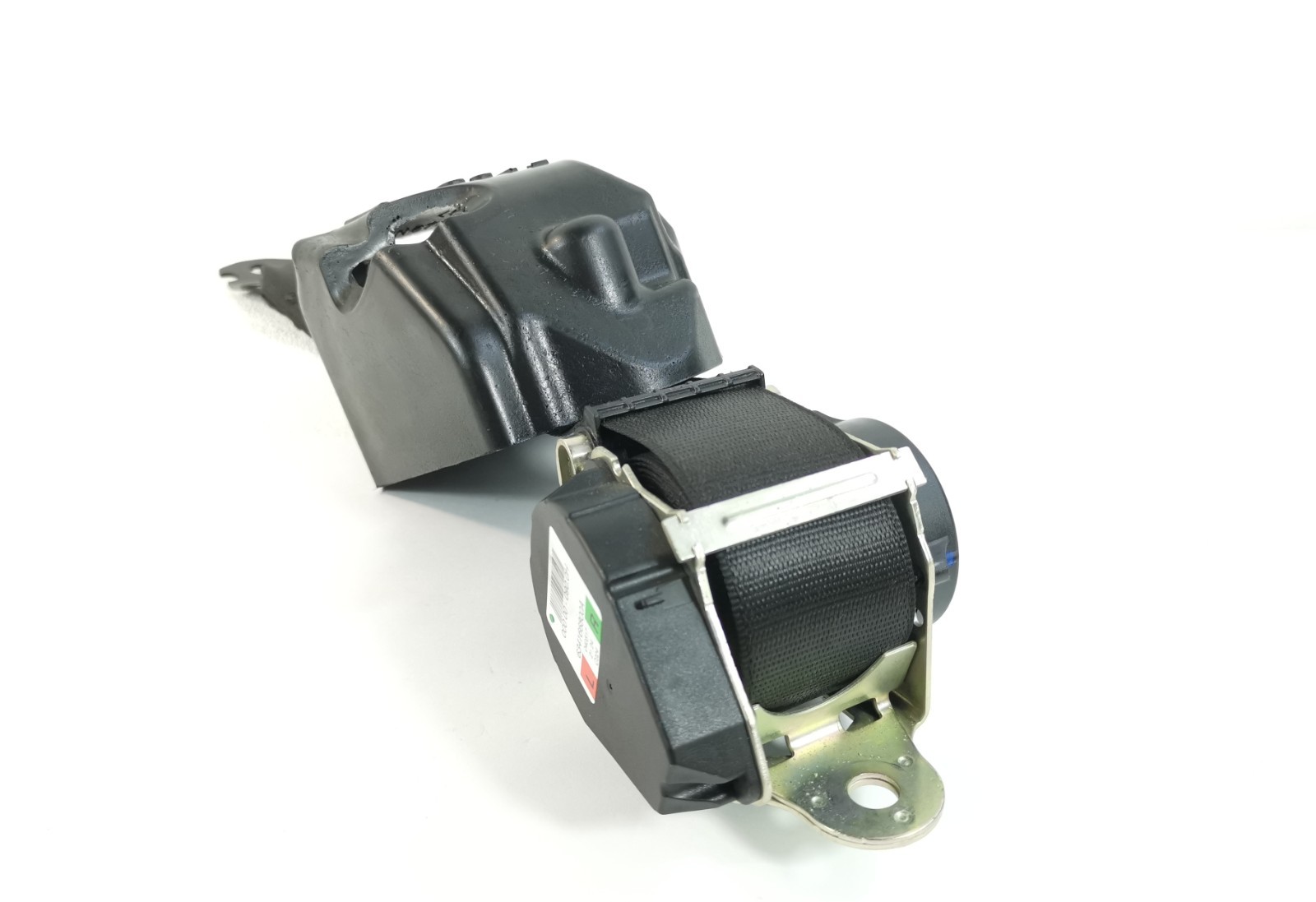 Maserati Levante 3.0 AWD 2017 Rear Left Seat Belt Retractor 634166800A OEM
