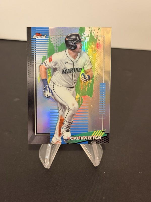 2026 Topps Finest - Cal Raleigh Refractor #33 ⚾️⚾️