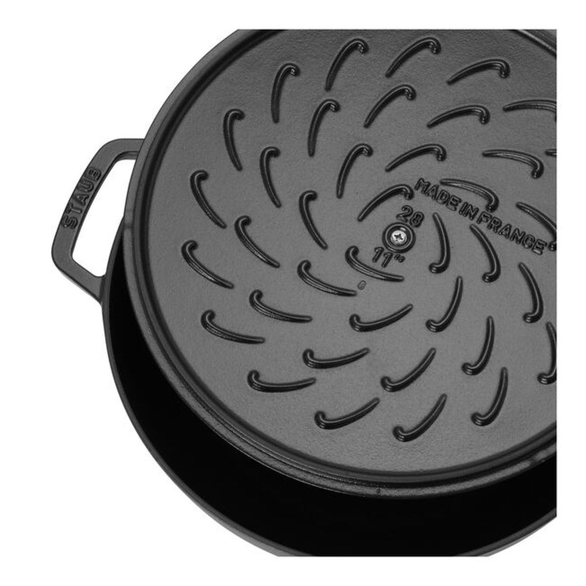 Staub x Smitten Kitchen - Cast Iron 4 qt, Braiser With Lid, Black Matte