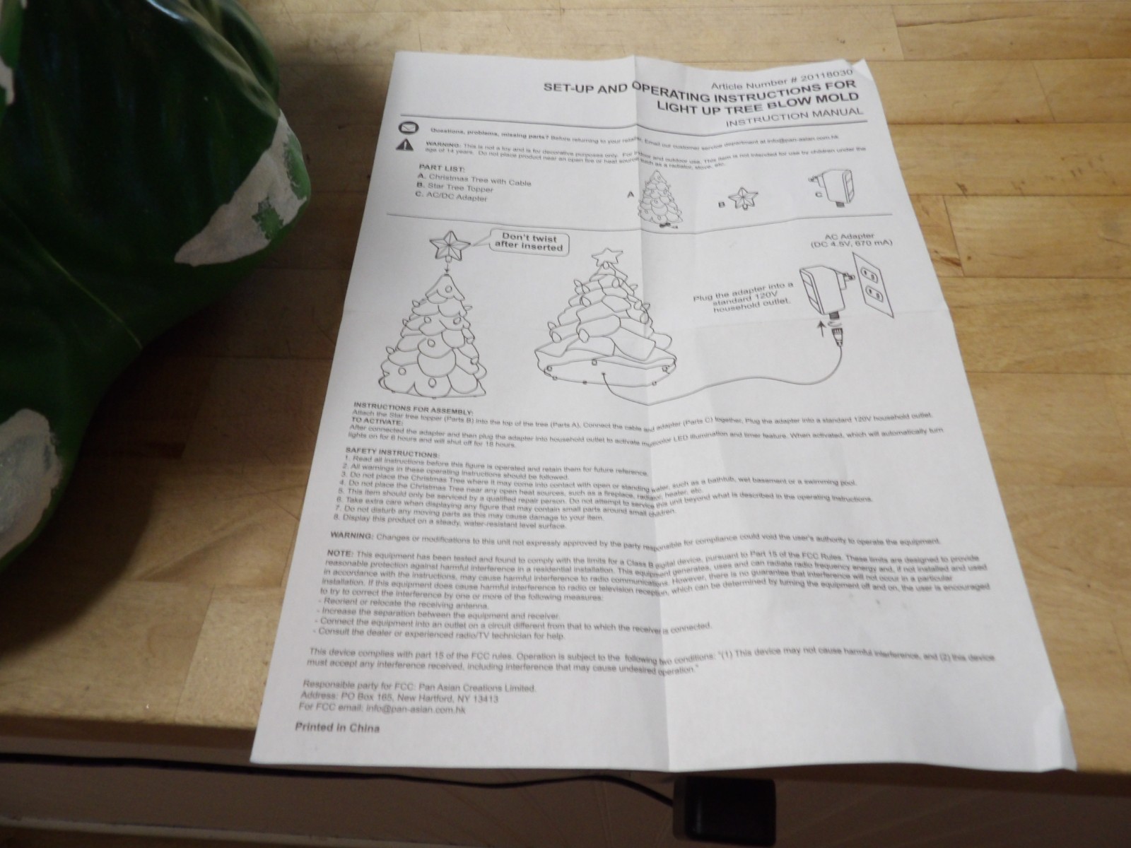 36" Christmas Tree BLOW MOLD Place & Time Jo-Ann NEW In Box Indoor/Outdoor Use