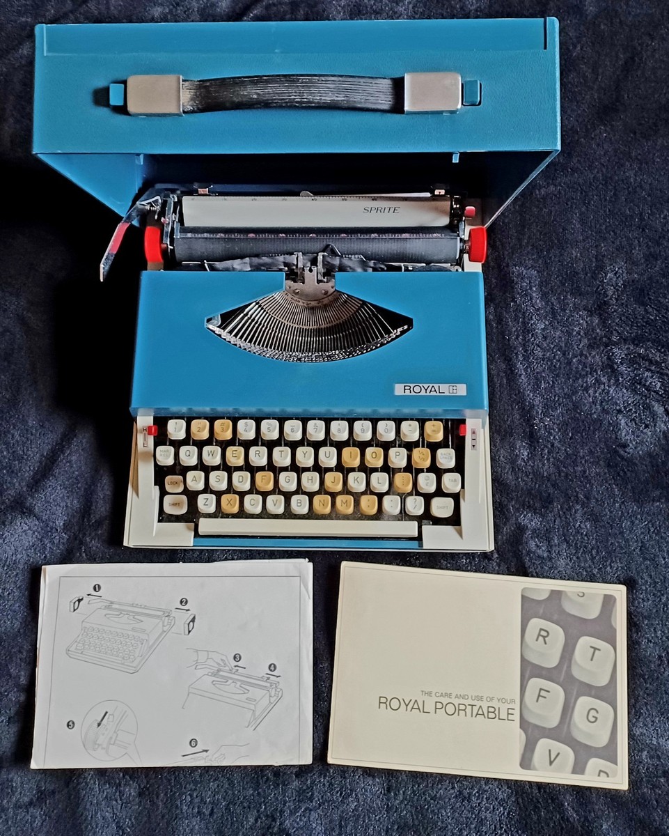 Royal Sprite Typewriter Vintage Blue 1970s Case Manual ***For