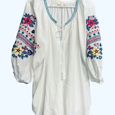 Solitaire Embroidered floral  Boho peasant Blouse Size Large