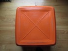 Vintage Rubbermaid Orange Tulip 2968 Laundry Basket — photo 4