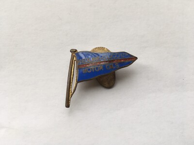 C1930s VINTAGE REDLINE GLICO LTD MOTOR OILS PROMOTIONAL ENAMEL LAPEL BADGE
