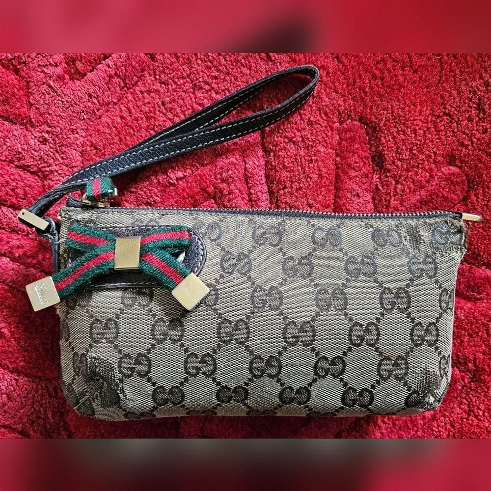 g..... Authentic Gucci monogram Pouch Princy wristlet | eBay