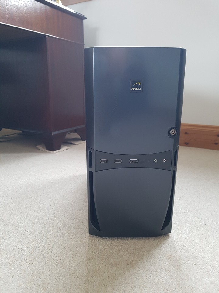 Tower PC case by ANTEC with 500w Power supply + Built in DVD Read/Write ...