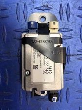 2016 BMW 750 G12 PHONE JACK USB HUB WIRELESS CHARGING CONTROL MODULE 84109355549