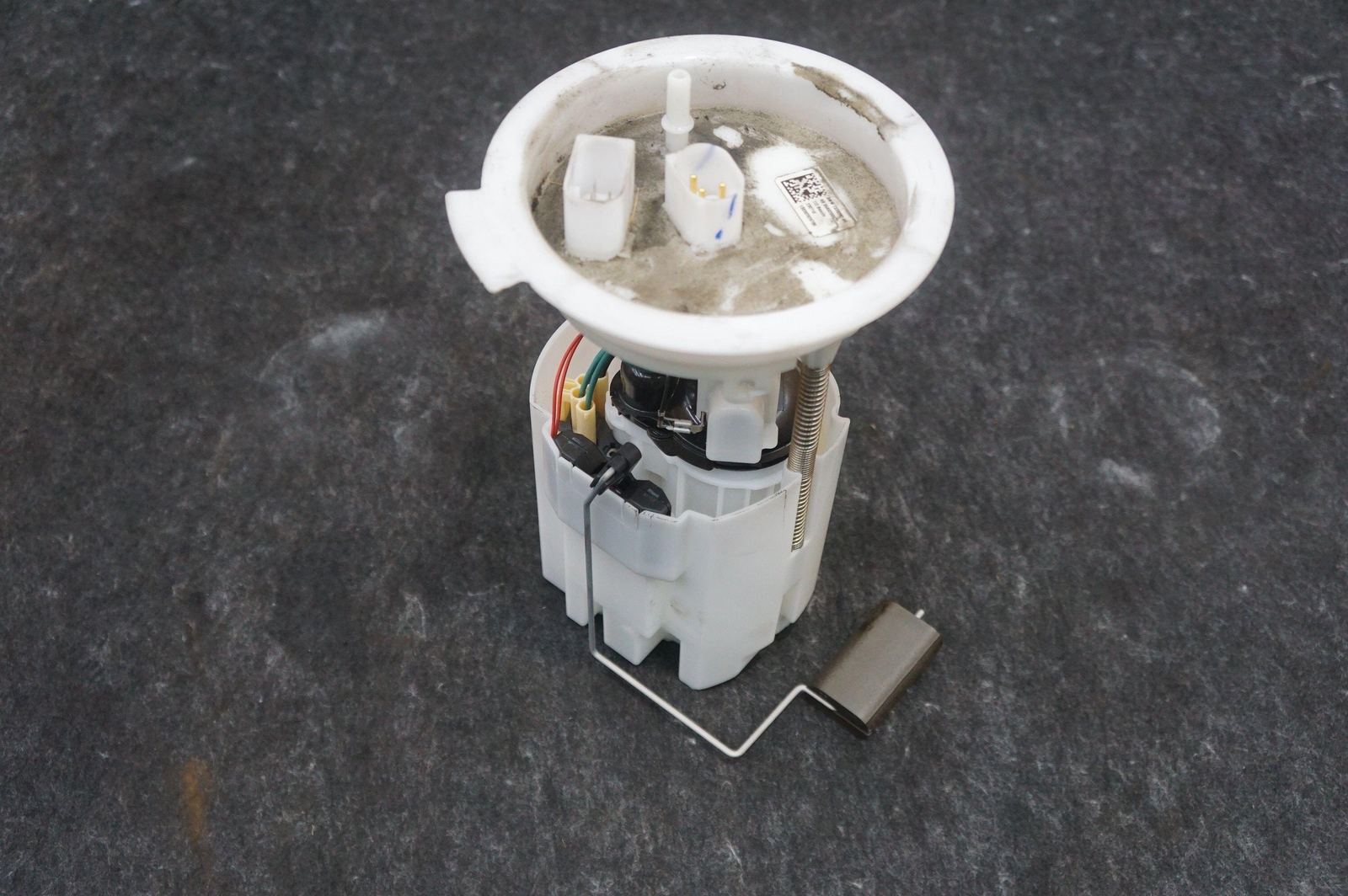 Gasoline Fuel Tank Pump Sender Assembly OEM 16117339267 Bmw I8 14-17 19-20