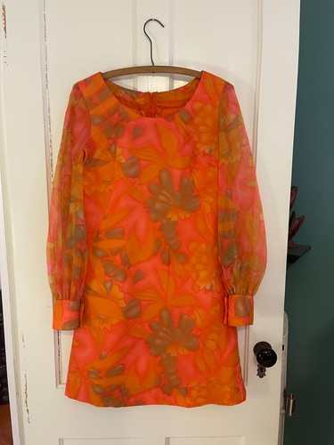 GROOVY  BABY 🎵 Vintage 1967 A Line Dress with Translucent Sleeves! Size 6 🌼💕