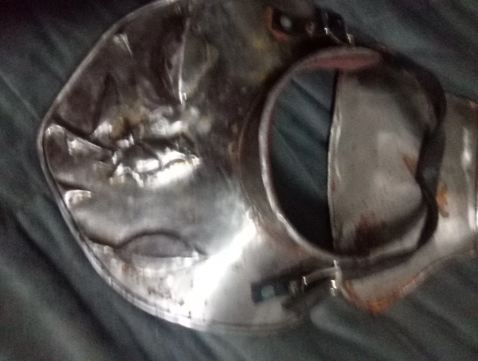 Medieval Steel Gorget Neck Armor with Adjustable Straps - Image 3 of 3