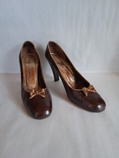 Vintage Charles Jourdan Size 7 A Brown Leather Gold Bow Toe High Heel Pumps