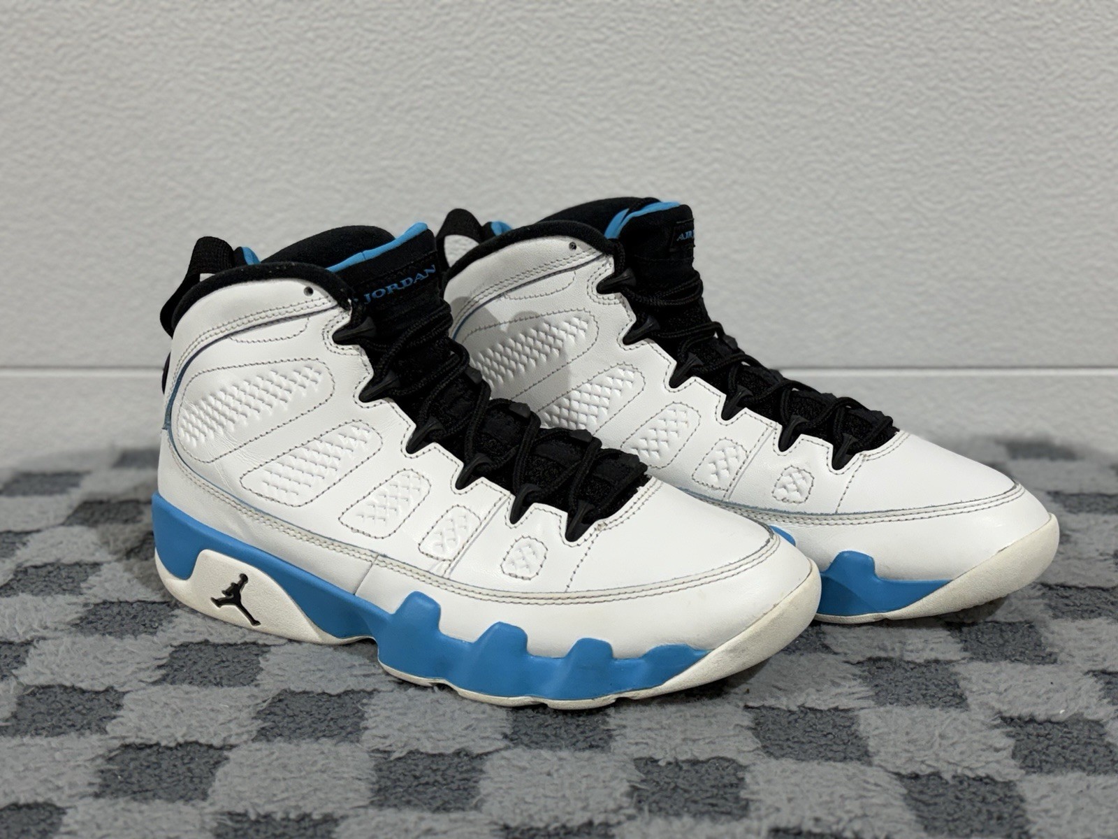 Air Jordan 9 Powder Blue Men’s Size 9 Basketball Shoes