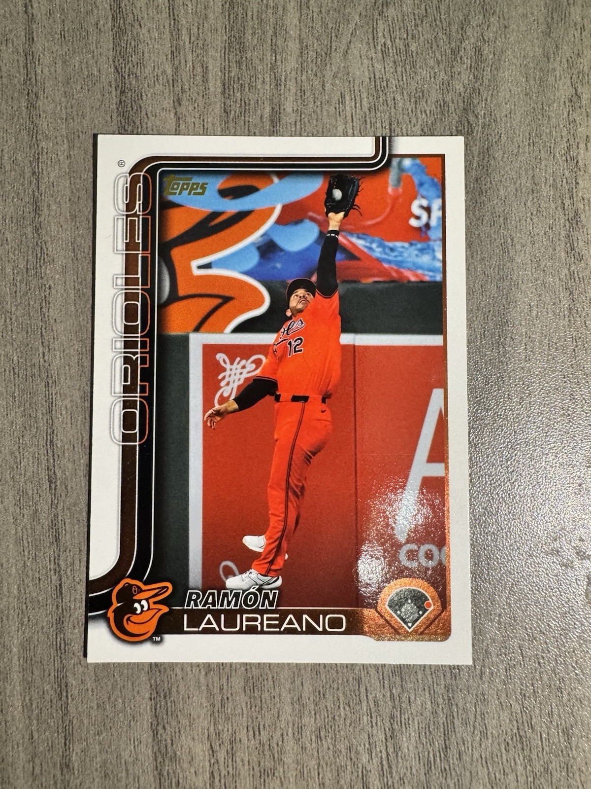 2025 Topps Update Series Ramon Laureano #US171 Golden Mirror Image Variations