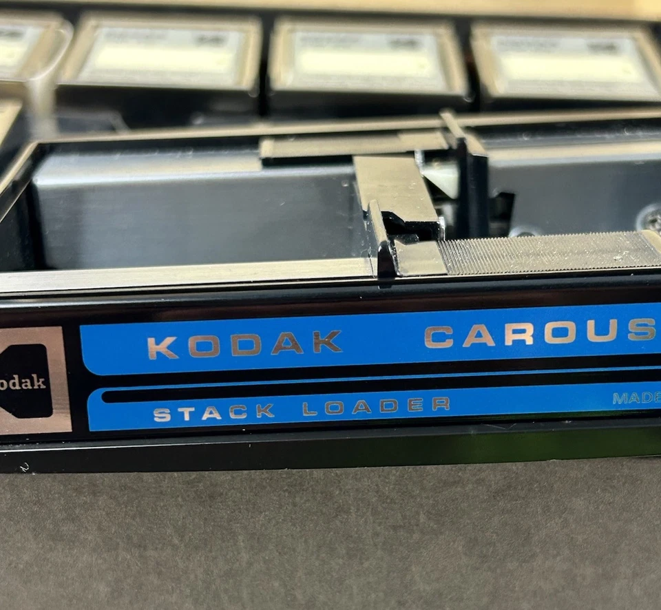 Vintage Kodak Carousel Stack Loader Outfit with 6 Kodak Slide Clips - Image 4 of 4