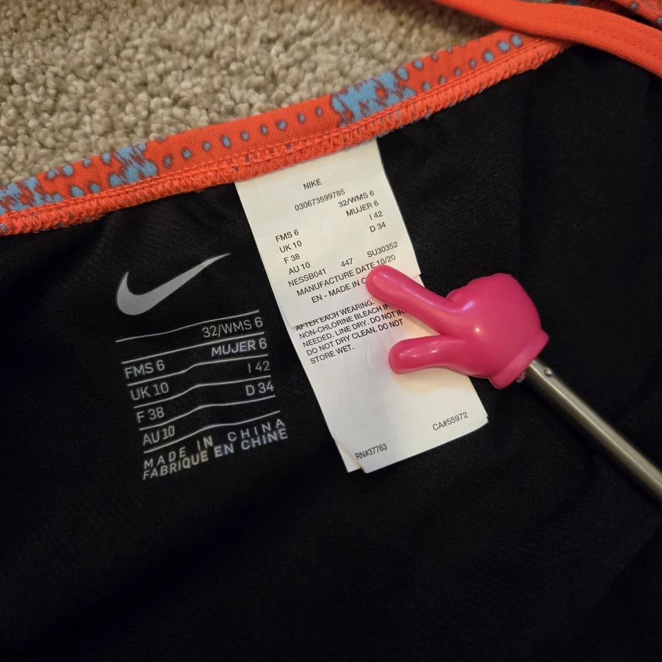 Nike Women's Hydrastrong Cloud Spiderback One Piece Bathing suit Sz 32 - Image 3 of 4