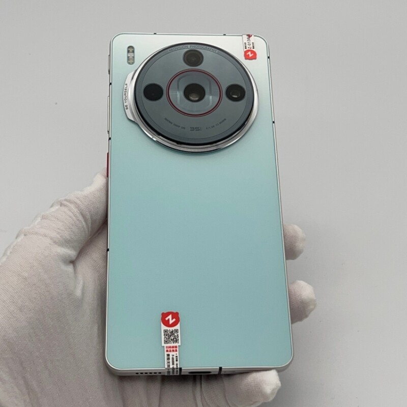 ★nubia Z60S Pro 16GB/512GB Cyan Nubia Z60S Pro - Cyan