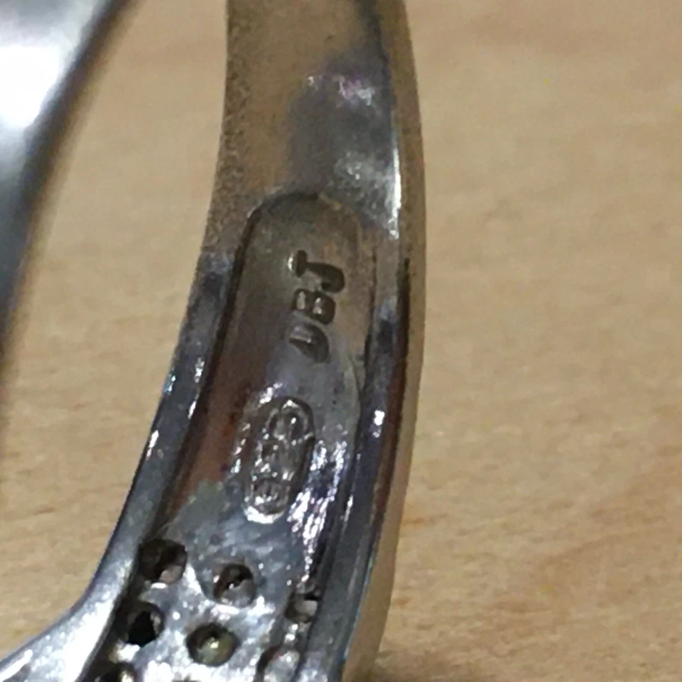 victoria townsend Sterling Silver 925 black & white Diamond belt ring sz 8 $160 Foto 3 de 4