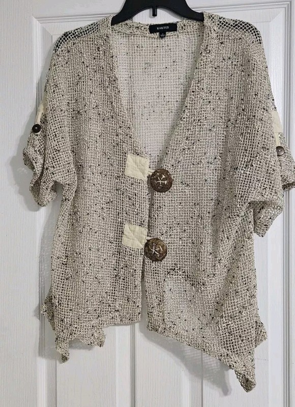 Beige & Black Specs Jacket, Size S, Holey, 2 Big Button Up, Kaktus, Short Sleeve