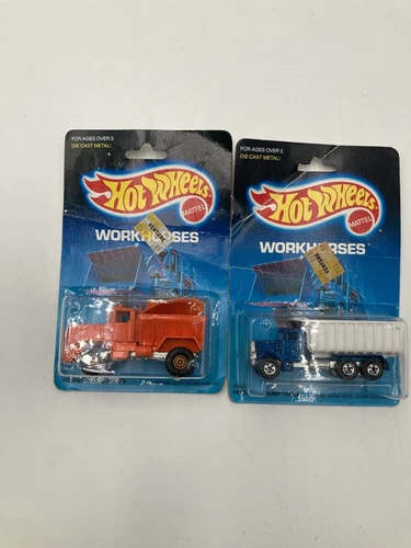 VINTAGE HOT WHEELS WORKHORSES LOT OF 2 OSHKOSH SNOWPLOW PETERBILT DUMP TRUCK