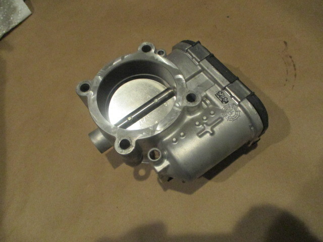 McLaren 570s - LH Throttle Body