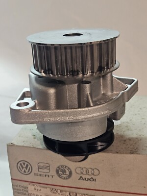 VW GOLF IV GOLF V BEETLE SEAT IBIZA WATER PUMP 036121005SX ORIGINAL VOLKSWAGEN