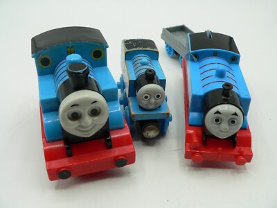 Lot of 3 Plastic TOMY & Take a Long Wooden Learning Curve Thomas the Train Toys!