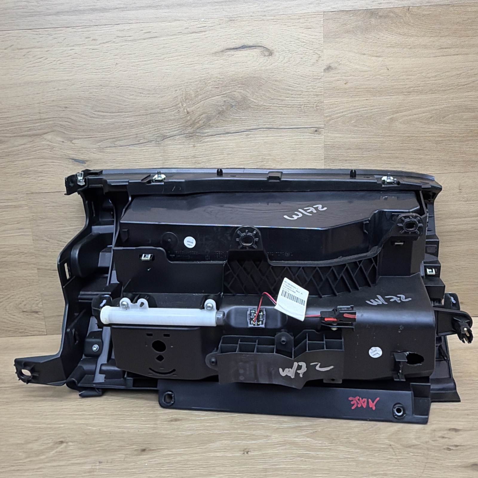 🟢2014-2022 Maserati Ghibli M157 Dashboard Dash Glove Box Glovebox Black OEM
