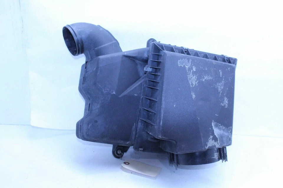 Aspirador de ar 1994-1997 BMW 840ci E31 usado pelo fabricante - Imagem 2 de 4