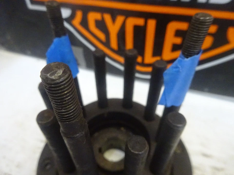 VINTAGE HARLEY DAVIDSON BIG TWIN'S USED OEM INR CLUTCH HUB - Image 3 of 4