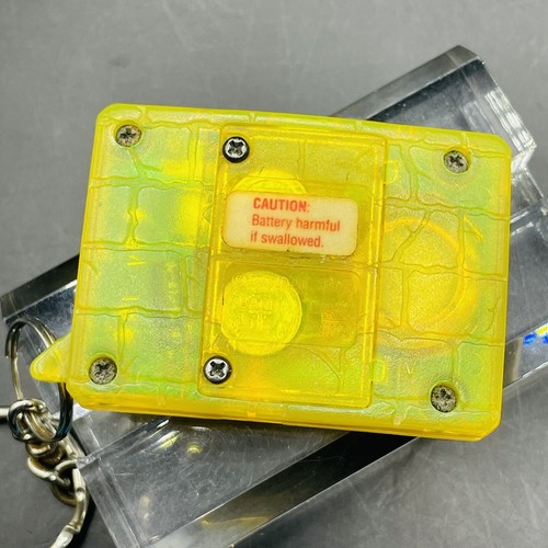 Digimon Tamagotchi Version 4 Box V4 Ver.4 Boxed Australian V-pet 1997 Digivice - Picture 10 of 17