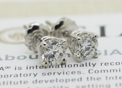GIA Certified 18k White Gold 0.42ct F/SI1 G/SI1 Diamond Screwback Earrings