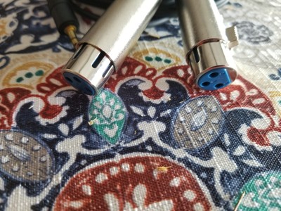 3.5mm TRS Stereo Male to Dual XLR Female Y-Splitter Cable3.5mm 1/8Inch