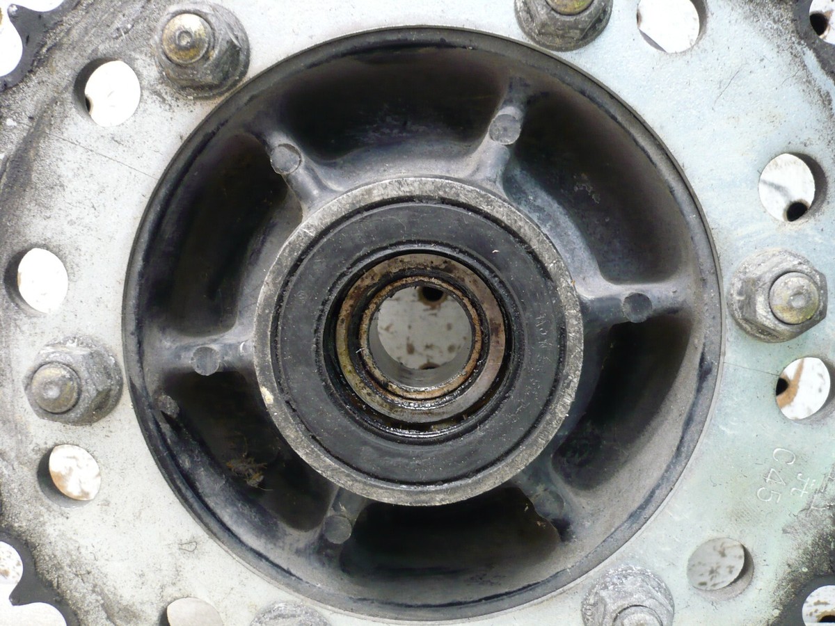 KAWASAKI 95-97 1996 ZX6R ZX 6R REAR BACK SPROCKET HUB DRIVE