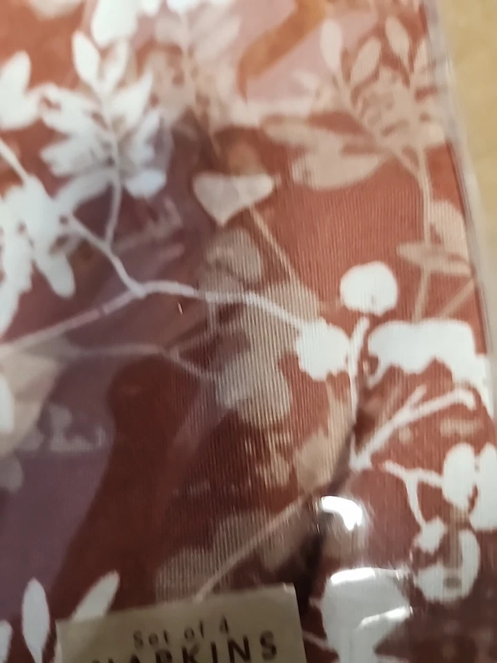 Napkins Textured Autumn Foliage 18”x 18” Cotton Napkins - New Oeko-Tex - Image 4 of 4