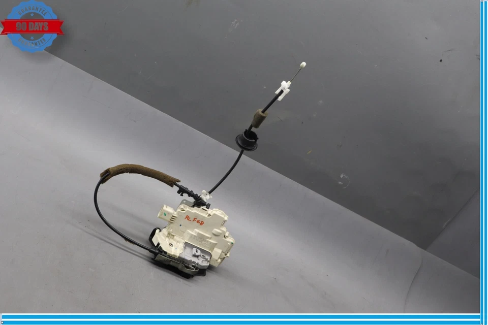 Actuador de pestillo de cerradura de puerta trasera izquierda del lado del conductor 10-16 Porsche Panamera OEM Foto 3 de 4