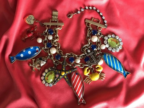 Betsey Johnson Vintage Nautical Polka Dot Fish Skull Pirate Lobster Bracelet - Picture 8 of 8