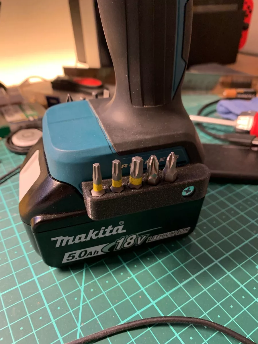 Makita bit holder to suit 18V LXT range of impact drivers Magnetic