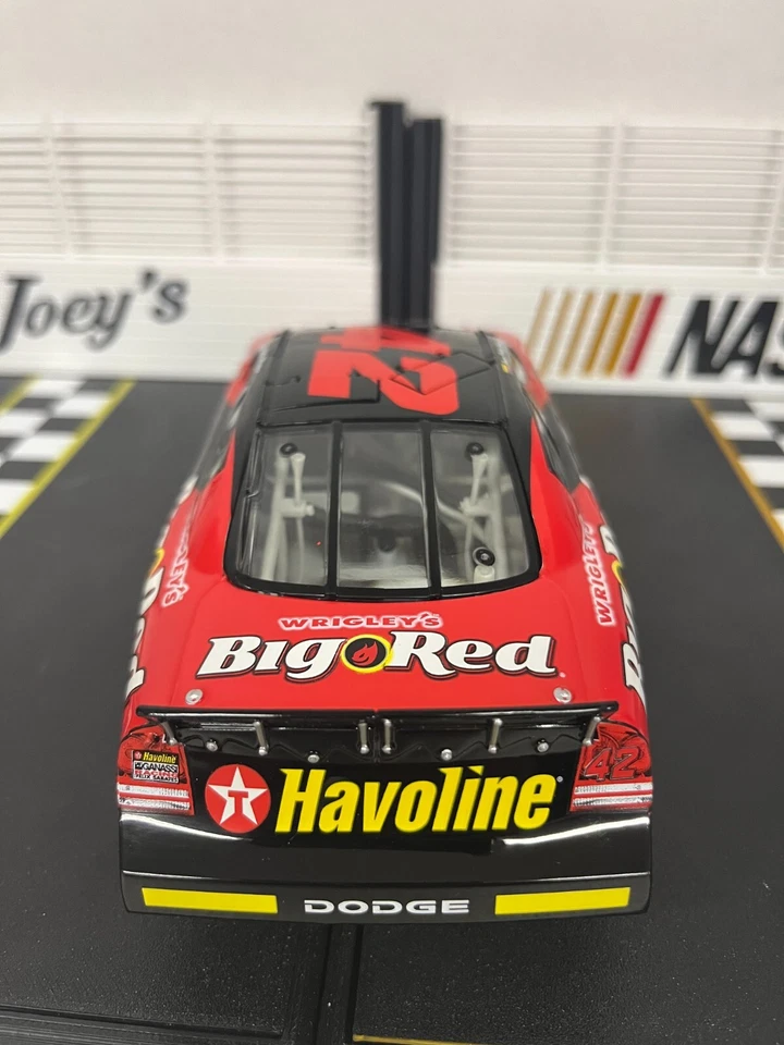 A56-OWNER'S CLUB SELECT 1:24 Juan Pablo Montoya #42 Big Red 2007 Dodge 1 Of 700 - Image 3 of 4