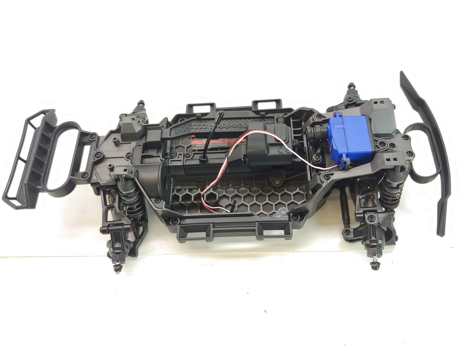 NEW: Traxxas Mini Slash 4X4 108164-1 Complete Roller Slider Chassis w/ Servo