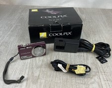 Nikon COOLPIX S220 10.0MP Digital Camera - Plum, Battery  Charger TESTED 