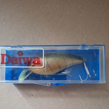 DAIWA. VINTAGE FISHING LURE / PLUG, BOXED. UNUSED, PIKE PREDATOR, TREBLE HOOKS